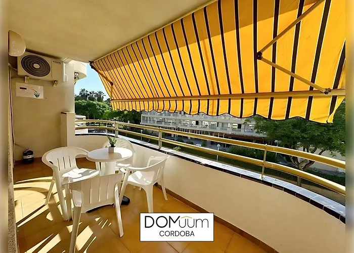 Domuum Holidays - Cordoba * Salou